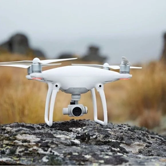 DJI Phantom 4 - Picture 2 of 3